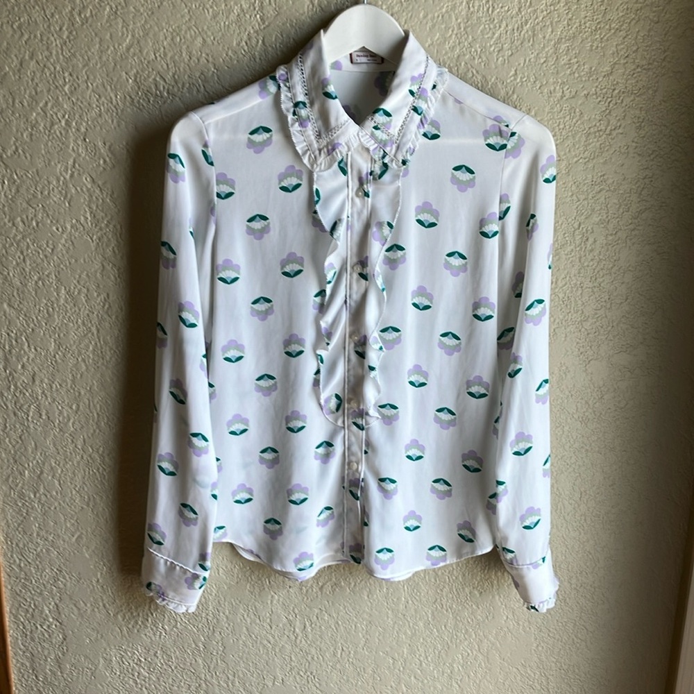Sunday Best White and Green Ruffled Blouse